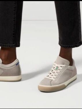 Rothy’s The Lace Up Knit Sneaker in Vintage Grey (Storm Grey) womens size 7